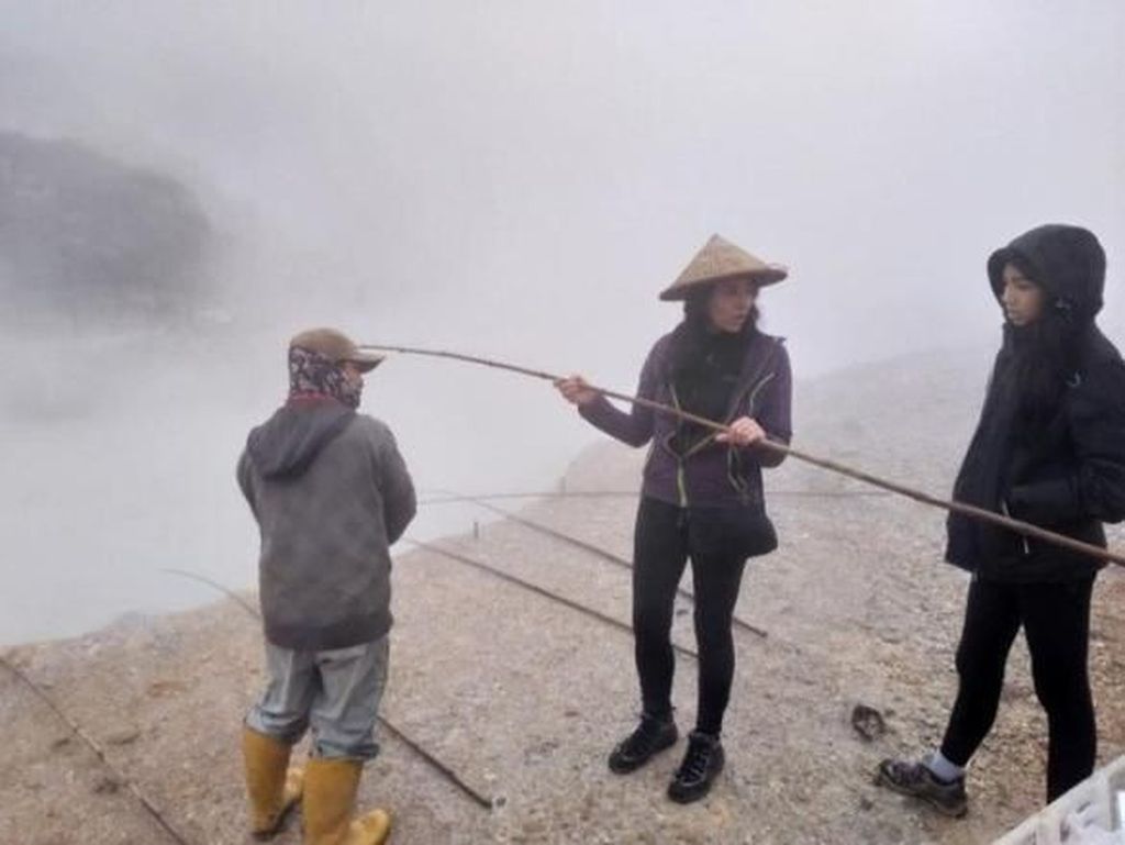 Mau Mancing Telur di Lubang Kawah, Ini Tempatnya! Mau Mancing Telur di Lubang Kawah, Ini Tempatnya!