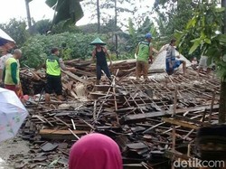 Angin Kencang Mengamuk di Tulungagung, Sejumlah Rumah Rusak