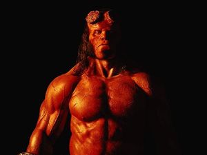 Sinopsis Film Hellboy: Misi Heroik Si Monster Merah Sinopsis Film Hellboy: Misi Heroik Si Monster Merah