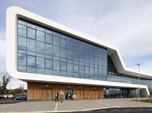 Megahnya Kantor di Tengah Taman Senilai Rp 280 M