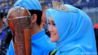 Amara merupakan jebolan kontes Mojang Jajaka tahun 2017 bersama dengan Cecep Abdurohman.