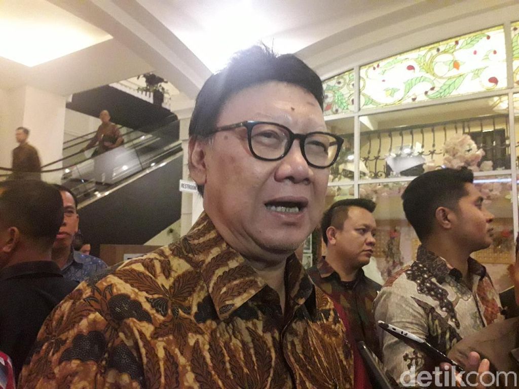 Ulin Yusron Asal Tuduh-Sebar Data Pribadi, Mendagri: Bisa Dituntut! Ulin Yusron Asal Tuduh-Sebar Data Pribadi, Mendagri: Bisa Dituntut!