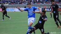 Dua Gol Osas Saha Kalahkan Persib 1-2 di Laga Perdana Piala Presiden