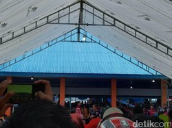 Jokowi Curhat Kerja Keras sampai Subuh