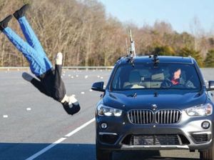 Teknologi Mobil untuk Lindungi Pejalan Kaki