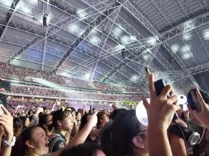 Nonton Konser BTS Sekaligus Jalan-jalan di Singapura