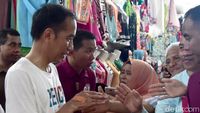 Plester di Tangan Jokowi
