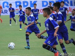 Ketika Syafril Lestaluhu dkk Dikeroyok 60 Pemain Cilik Jelang Kickoff Piala Presiden