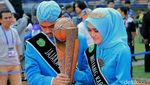 Kenalkan! Neng Geulis Pembawa Trofi Piala Presiden