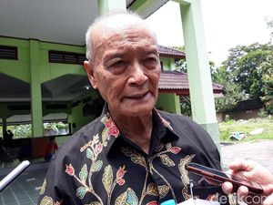 Disebut Khilaf oleh BPN soal Puisi Neno, Buya Buya Syafii: Biar Aja Disebut Khilaf oleh BPN soal Puisi Neno, Buya Buya Syafii: Biar Aja