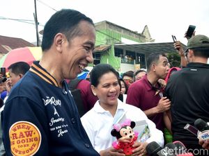 Oleh-oleh Jokowi untuk Jan Ethes dan Sedah Mirah dari Kendari Oleh-oleh Jokowi untuk Jan Ethes dan Sedah Mirah dari Kendari