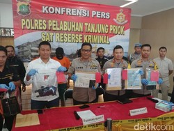 Polisi Beberkan Penyebab 34 Kapal Terbakar di Muara Baru