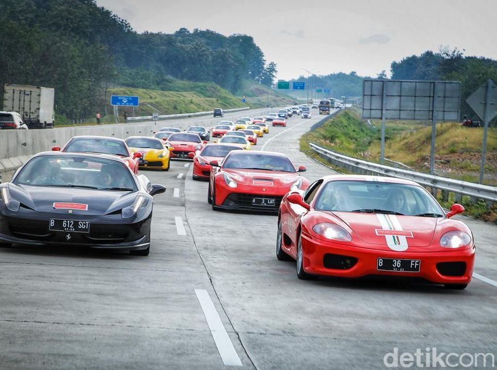 Komunitas Ferrari Tolak Mobil Selundupan Komunitas Ferrari Tolak Mobil Selundupan