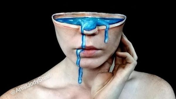 Ngeri Tapi Keren! Lukisan 3D di Tubuh Tampak Nyata