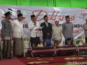 Kiai dan Santri Jateng dan Jatim Wajib Pilih Jokowi-Amin