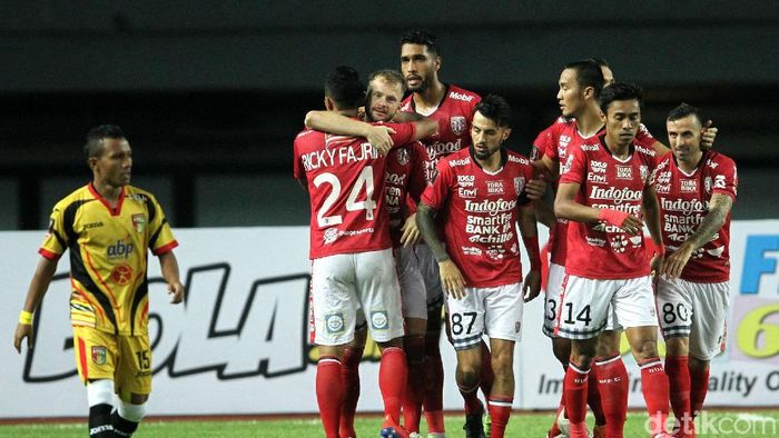 Bali United akan bertandang ke markas Barito Putera. (Foto: Rifkianto Nugroho) Bali United akan bertandang ke markas Barito Putera. (Foto: Rifkianto Nugroho)