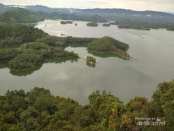 3 Destinasi Ini Dijuluki Raja Ampat KW, Tapi Tetep Cantik