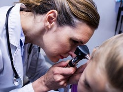 Serangga Masuk ke Telinga Hingga Atasi Budek Saat Naik Pesawat, Berikut Saran Ahli