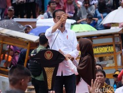 Lewat PP Produk Halal, Jokowi Harap Pelaku UMKM Urus Sertifikat Gratis