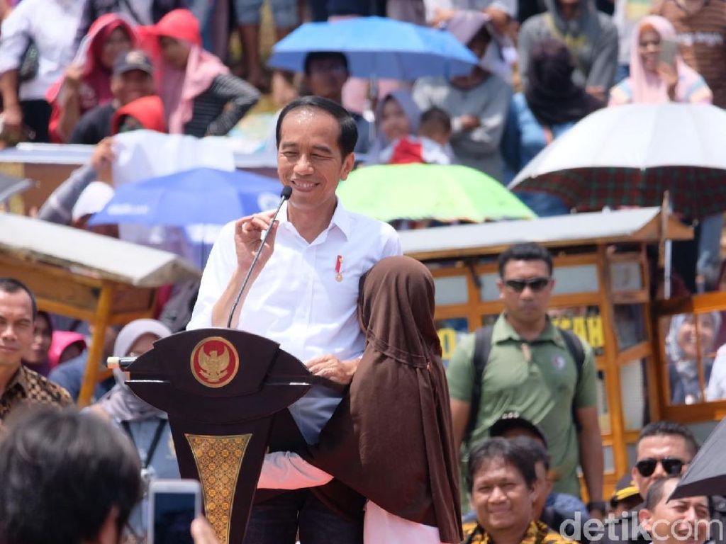 Saat Politikus Seret-seret Jokowi dalam Tiap Musibah