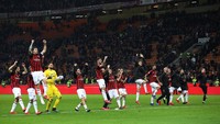 Kemenangan ini membuat Milan naik ke posisi tiga dengan 48 poin. Marco Luzzani/Getty Images.