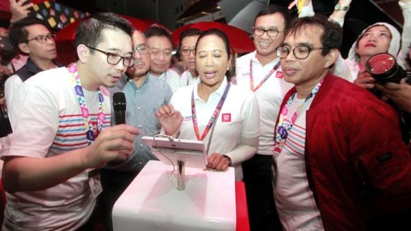 Saat Menteri Rini Jajal Fintech LinkAja di JJF 2019