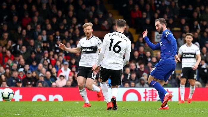 Chelsea menang 2-1 di markas Fulham (Foto: Catherine Ivill/Getty Images) Chelsea menang 2-1 di markas Fulham (Foto: Catherine Ivill/Getty Images)
