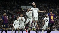 Barca baru bisa membuat peluang pertamanya di menit ke-19. (Foto: Gonzalo Arroyo Moreno/Getty Images)