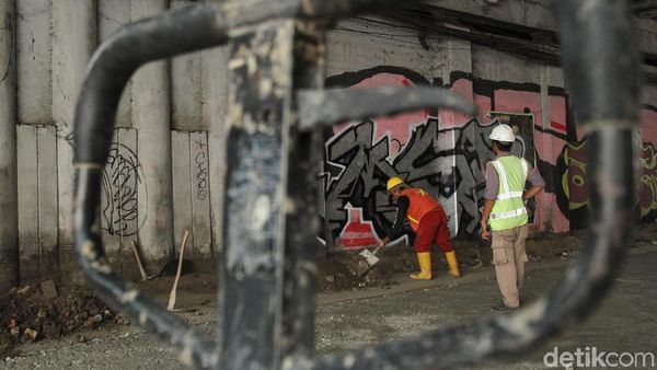 Imbas Perbaikan Jalan dan Pedestrian, Underpass Kendal Ditutup