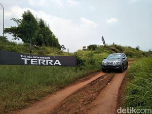 Nissan Terra Masih Sulit Dobrak Dominasi Pajero Sport dan Fortuner Nissan Terra Masih Sulit Dobrak Dominasi Pajero Sport dan Fortuner