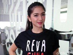 Meski Cerai, Angel Karamoy dan Mantan Suami Tetap Kompak
