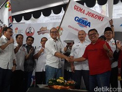 Blusukan ke Akar Rumput Demi Target 70% Suara Jokowi di Jatim