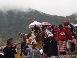 Ini Rangkaian Ritual Sebelum Penyelenggaraan Nyepi di Bromo
