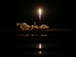 Roket SpaceX Bakal Diledakkan Setelah Diluncurkan, Kenapa? Roket SpaceX Bakal Diledakkan Setelah Diluncurkan, Kenapa?