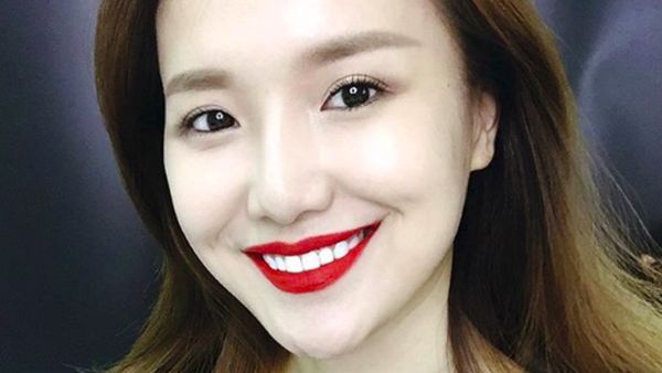 Seperti Bunglon, Wanita Ini Bisa Berubah-ubah Wajah