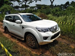 Upaya Nissan Agar Terra Menang Lawan Fortuner dan Pajero Sport