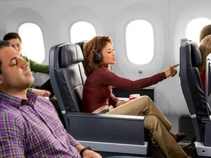 Parno Naik Pesawat? Gini Nih, Caranya Dapat Kursi Kosong Sebaris
