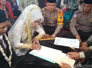 Sah! Tahanan Polres Nganjuk Nikahi Gadis Pujaan di Kantor Polisi