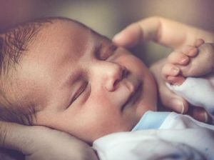 Seorang Bayi di Yunani Dilahirkan dari Tiga Ortu Seorang Bayi di Yunani Dilahirkan dari Tiga Ortu