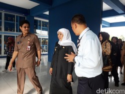 Demi USBN Lancar, Khofifah Ajak Pejabat Pemprov Puasa dan Tahajud