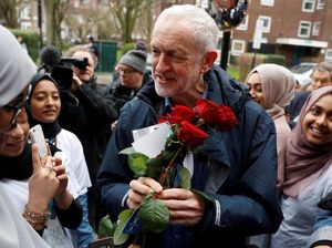 Timpuk Pemimpin Oposisi dengan Telur, Pria Inggris Dibui Timpuk Pemimpin Oposisi dengan Telur, Pria Inggris Dibui