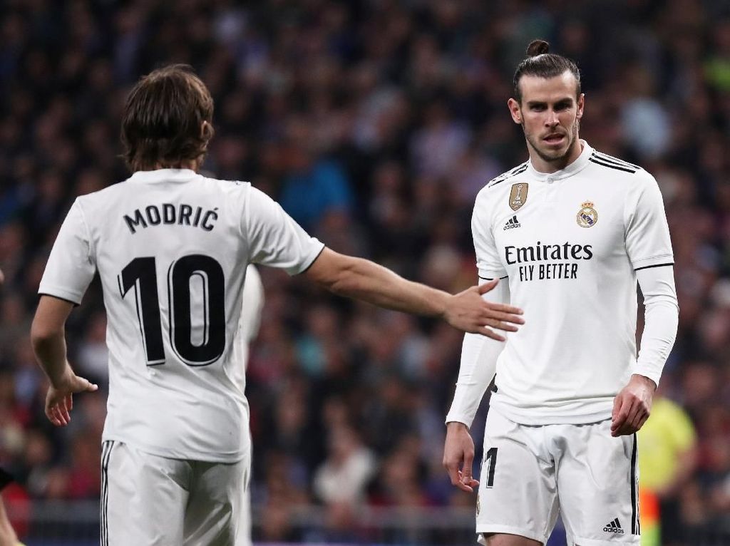 Bale Tinggalkan Bernabeu Lebih Cepat saat El Clasico Bale Tinggalkan Bernabeu Lebih Cepat saat El Clasico