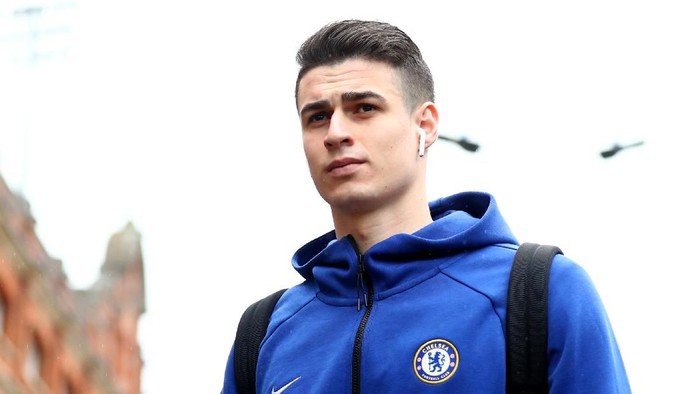 LONDON, ENGLAND - MARCH 03: Kepa Arrizabalaga of Chelsea arrives ahead of the Premier League match between Fulham FC and Chelsea FC at Craven Cottage on March 03, 2019 in London, United Kingdom. (Photo by Clive Rose/Getty Images)