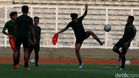 Timnas U-22 mulai menggelar pemusatan latihan di Stadion Madya, Senayan, Senin (4/3/2019) sore.