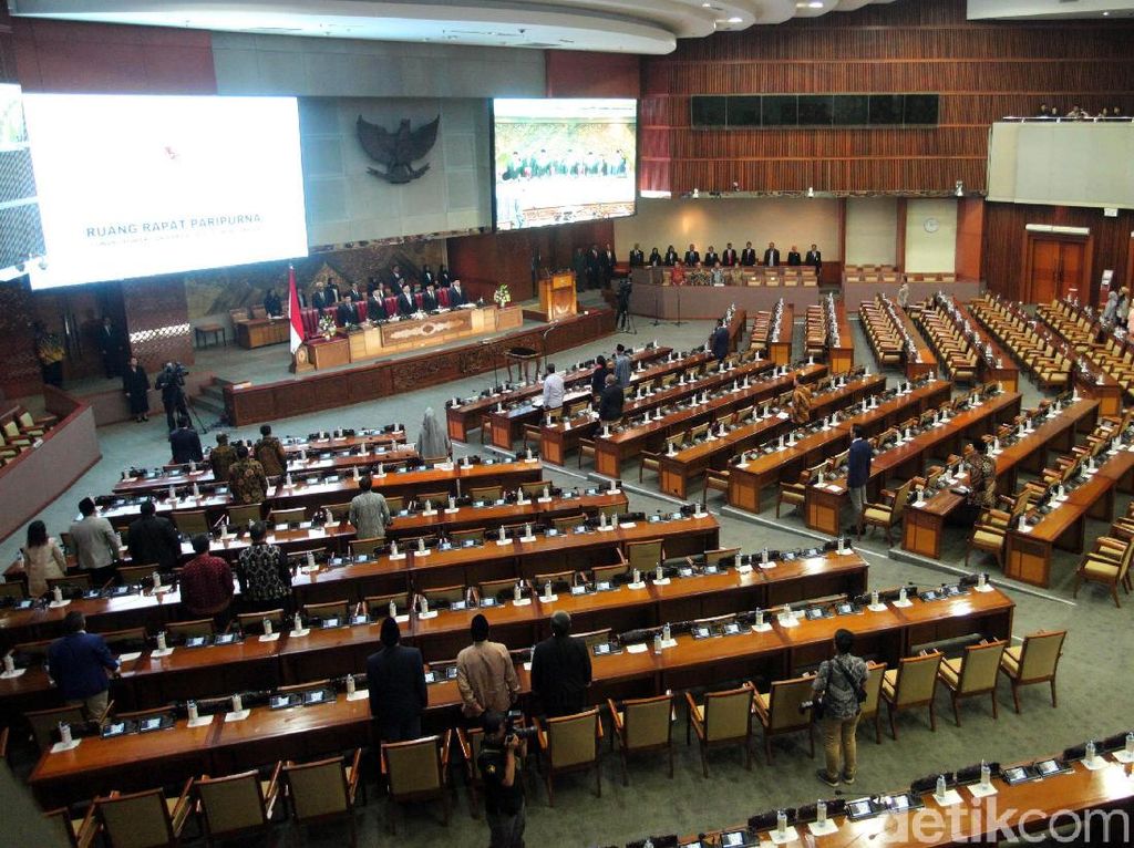 Sri Mulyani akan Sampaikan Kerangka Ekonomi RI Tahun 2020 Sri Mulyani akan Sampaikan Kerangka Ekonomi RI Tahun 2020