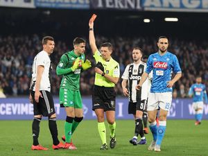 Soal Kartu Merah Meret, Ancelotti: Kenapa Tidak Lihat VAR? Soal Kartu Merah Meret, Ancelotti: Kenapa Tidak Lihat VAR?