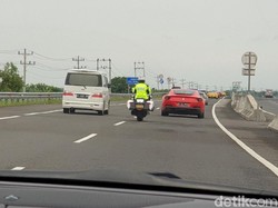 Ngegas Pakai Motor di Ruas Tol Trans Jawa, Gimana Rasanya?