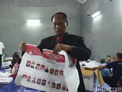 KPU Salatiga Temukan Ratusan Surat Suara Rusak
