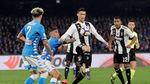 Dua Kartu Merah Warnai Kemenangan Juventus atas Napoli