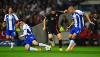 FC Porto berada di atas angin setelah unggul 3-1 atas Bayern Munich di leg pertama perempatnal 2014/2015. Tapi, keunggulan itu tak bisa dipertahankan setelah kalah 1-6 di leg kedua. (Foto: Mike Hewitt/Getty Images)